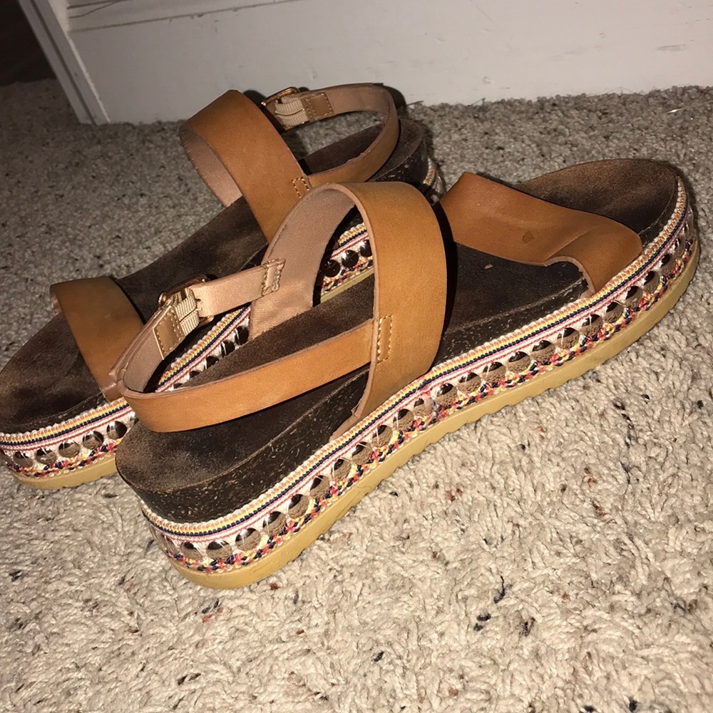 Aztec-bottom sandal
